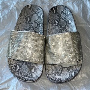 Fashion Nova Women’s Slides (Silver)- BRAND NEW!!!